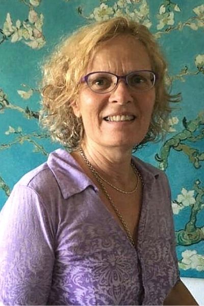 Karin Awareness through the body trainer